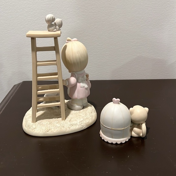 Precious moments x 2 - Picture 3 of 4